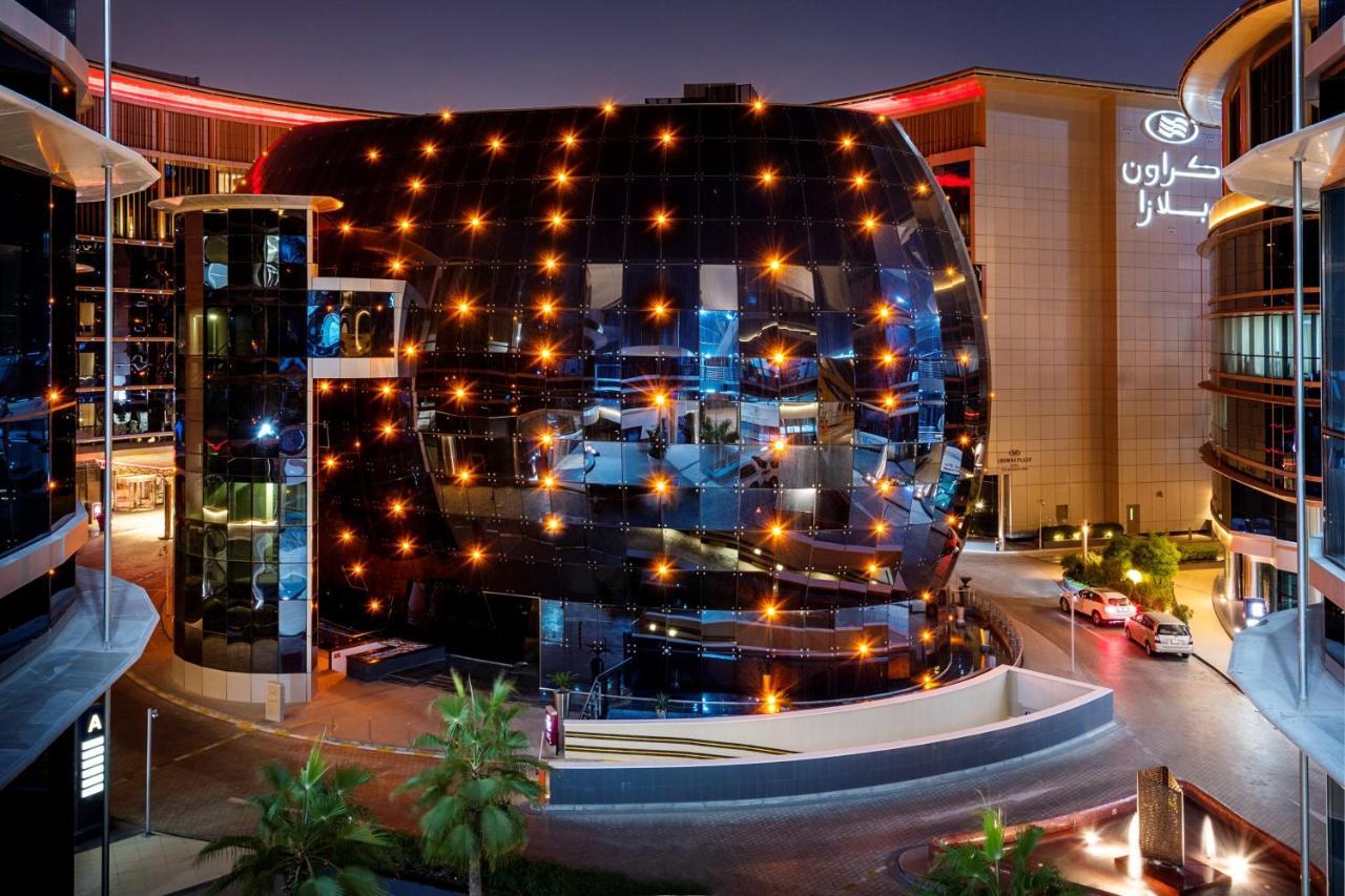 Crowne Plaza Doha - The Business Park By Ihg Hotel Екстериор снимка The mall's main entrance