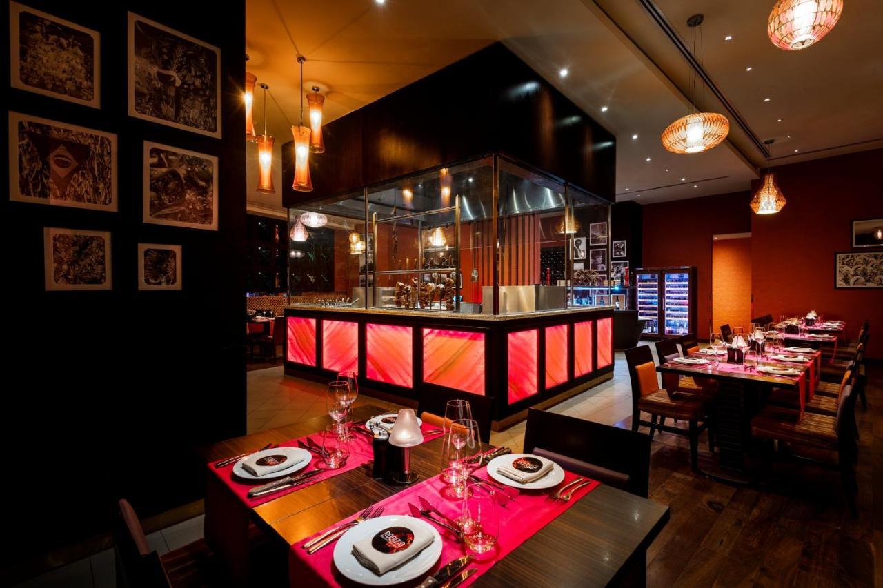 Crowne Plaza Doha - The Business Park By Ihg Hotel Екстериор снимка The interior of the restaurant